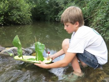 Mise à l'eau du bateau courgette