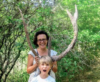 Organisez un concours de mime d'animaux en famille