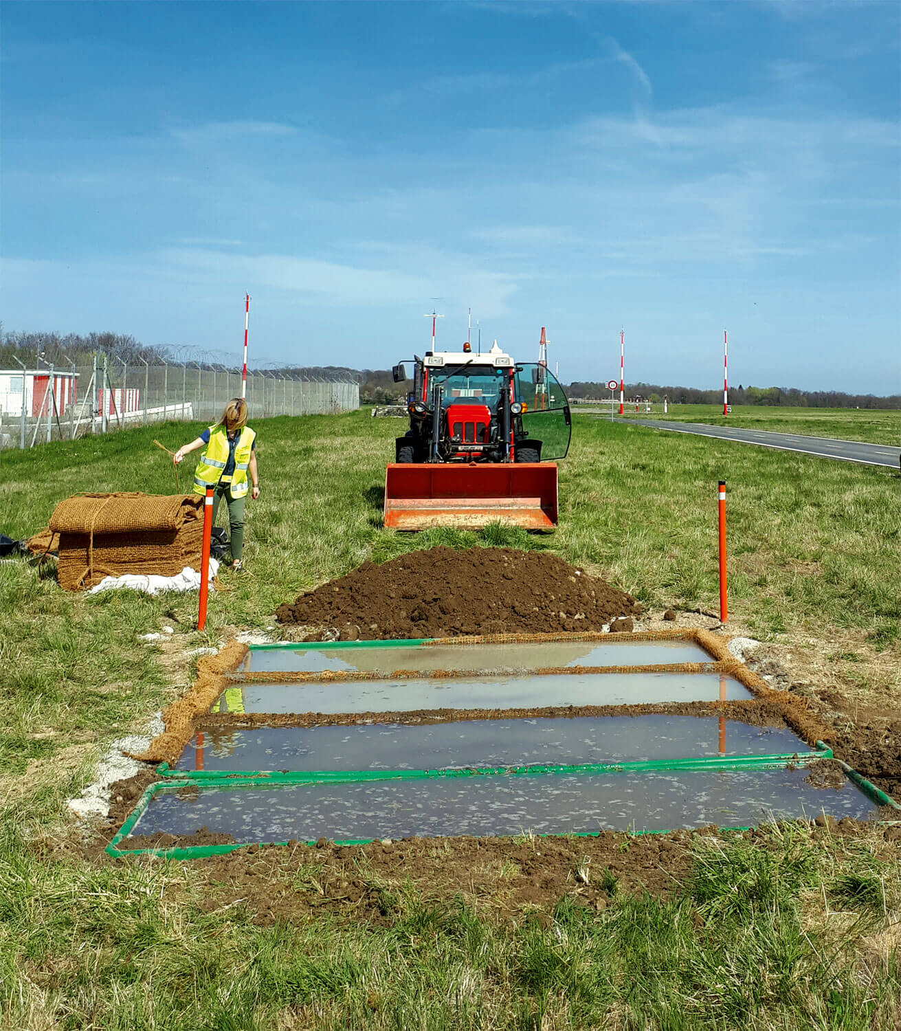 Des gouilles pour sauver le crapaud calamite - La Salamandre travaux chantier geneve aeroport