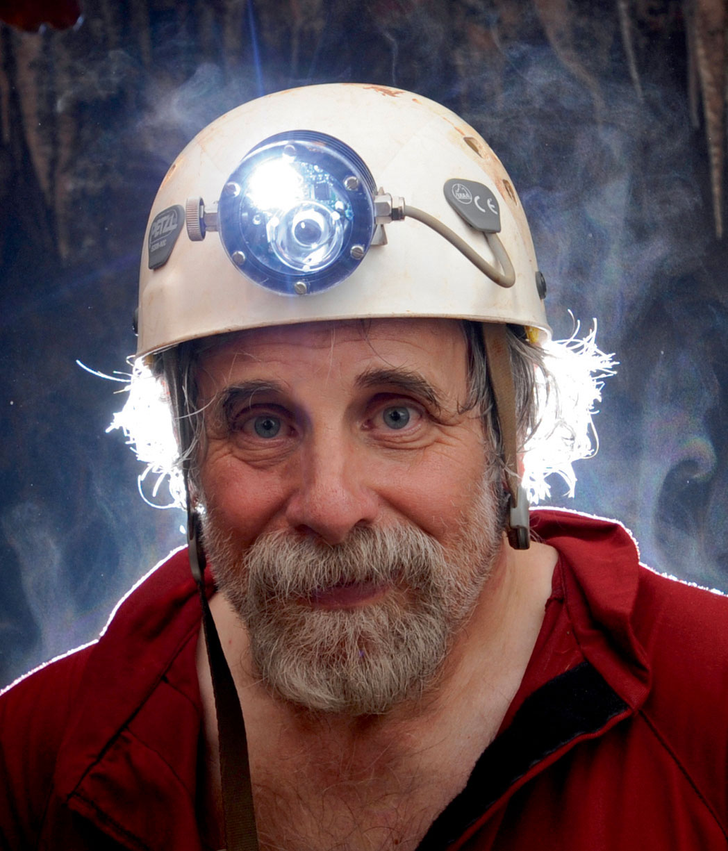 Les perles des cavernes vus par les spéléologues photographes Philippe Crochet et Annie Guiraud