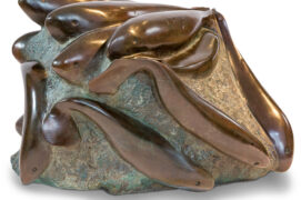 « Ma sculpture originale provient d’un bloc de serpentine de 
La Roche-l’Abeille, en Limousin. »
Ballet aquatique
Bronze, 22 x 30 x 20 cm  