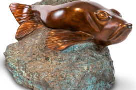 « Le modèle original de ce poisson à l’air renfrogné a été taillé dans du marbre de Laurens. »
Poisson de roche
Bronze, 25 x 40 x 25 cm 